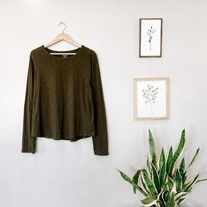 Madewell 100% cotton deep olive green long sleeve tee